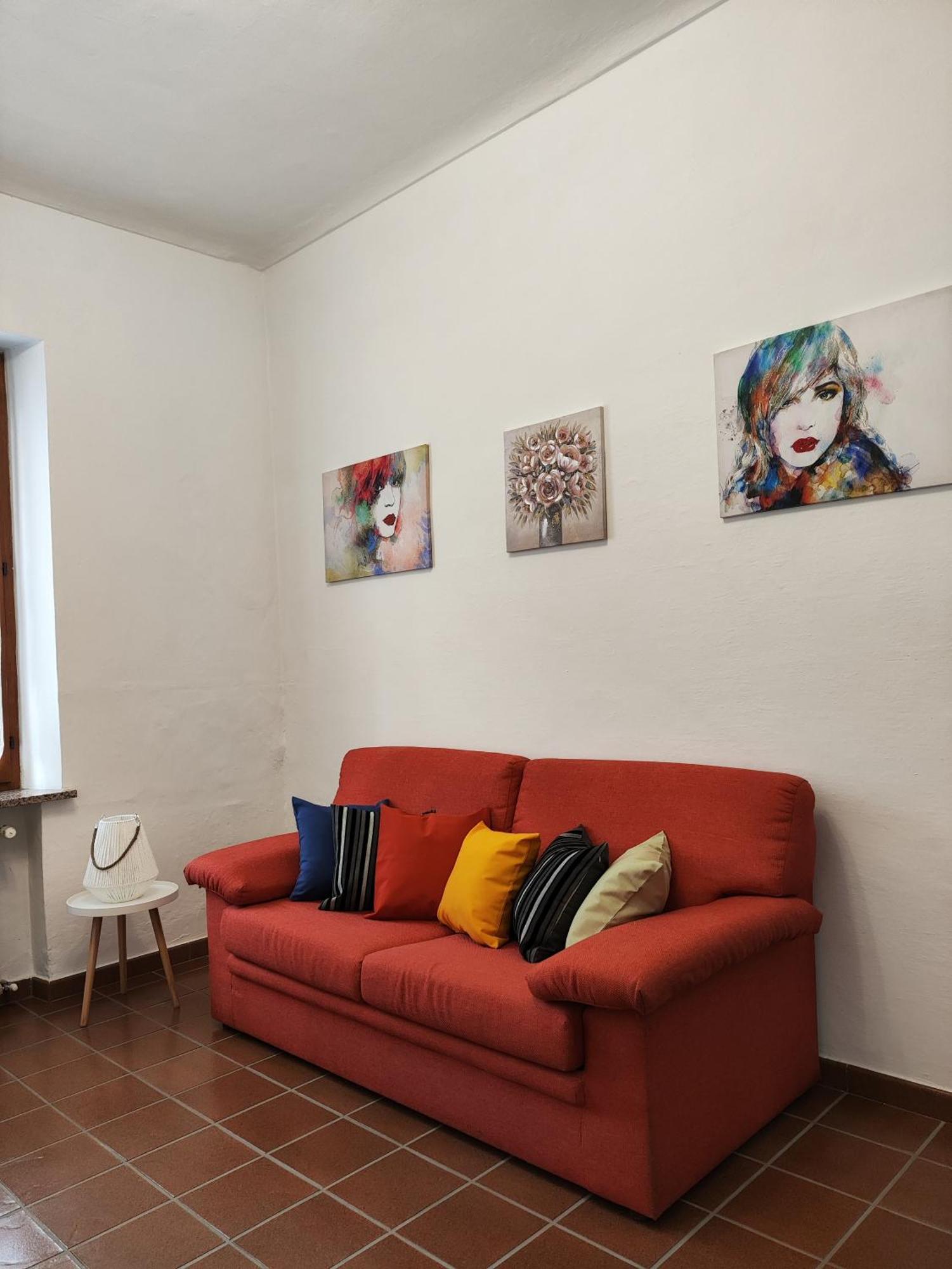 אסטי Guest House Montebello מראה חיצוני תמונה